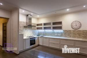 Таунхаус 234м&sup2;, 3-этажный, участок 3 сот.  