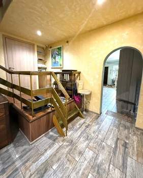 Дом 320м², 3-этажный, участок 12 сот.  