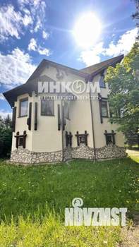 Дом 300м², 3-этажный, участок 15 сот.  