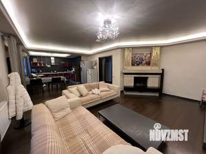 Коттедж 480м&sup2;, 3-этажный, участок 15 сот.  