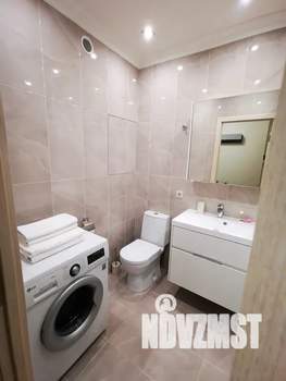 1-к квартира, посуточно, 39м2, 16/23 этаж