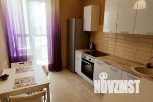 1-к квартира, посуточно, 35м2, 5/17 этаж