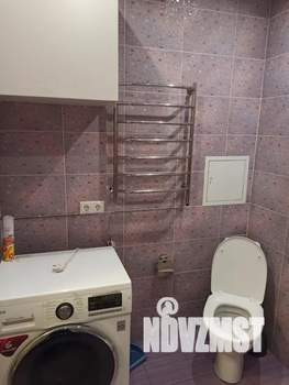 Студия квартира, посуточно, 35м2, 8/25 этаж