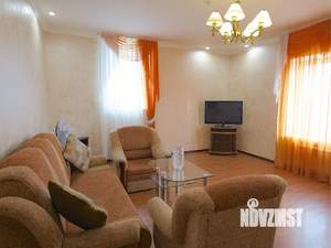 2-к квартира, посуточно, 70м2, 1/1 этаж