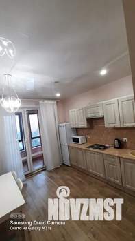 1-к квартира, посуточно, 45м2, 10/25 этаж