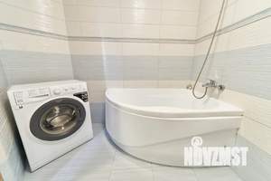 Студия квартира, посуточно, 40м2, 21/25 этаж