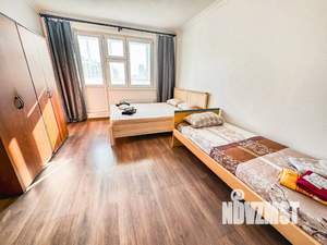 1-к квартира, посуточно, 64м2, 1/1 этаж