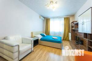 1-к квартира, посуточно, 42м2, 16/22 этаж