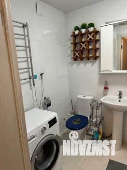 Студия квартира, посуточно, 34м2, 18/24 этаж