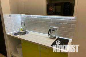 2-к квартира, посуточно, 20м2, 1/16 этаж