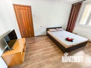 1-к квартира, посуточно, 64м2, 1/1 этаж