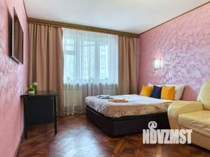 1-к квартира, посуточно, 50м2, 1/1 этаж