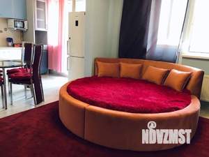 Студия квартира, посуточно, 45м2, 12/17 этаж