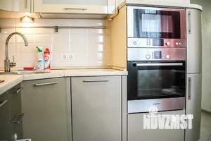 2-к квартира, посуточно, 60м2, 16/25 этаж