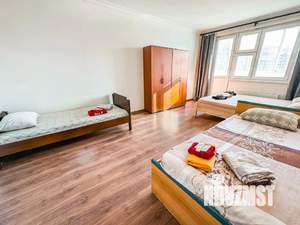 1-к квартира, посуточно, 64м2, 1/1 этаж