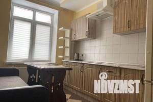 1-к квартира, посуточно, 40м2, 2/10 этаж