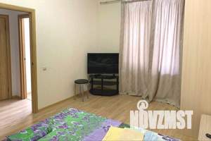1-к квартира, посуточно, 38м2, 3/17 этаж