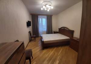 2-к квартира, на длительный срок, 80м2, 7/17 этаж