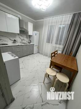 1-к квартира, посуточно, 41м2, 21/22 этаж