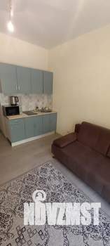 Студия квартира, посуточно, 18м2, 1/6 этаж