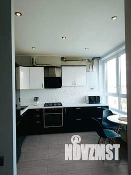 1-к квартира, посуточно, 43м2, 4/4 этаж