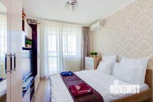 Студия квартира, посуточно, 25м2, 18/27 этаж