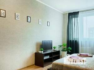 1-к квартира, посуточно, 45м2, 1/1 этаж