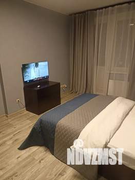 1-к квартира, посуточно, 46м2, 7/25 этаж