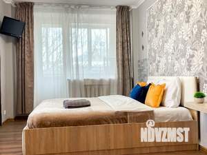 1-к квартира, посуточно, 45м2, 1/1 этаж