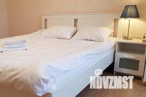 2-к квартира, посуточно, 40м2, 1/17 этаж