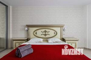 1-к квартира, посуточно, 62м2, 1/1 этаж