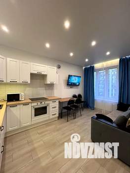 1-к квартира, посуточно, 37м2, 10/17 этаж