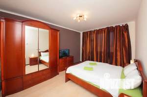 1-к квартира, посуточно, 64м2, 1/1 этаж