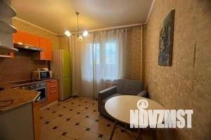 1-к квартира, посуточно, 40м2, 8/17 этаж