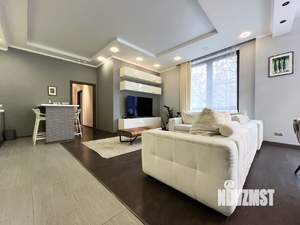 2-к квартира, на длительный срок, 110м2, 2/8 этаж