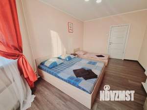 1-к квартира, посуточно, 42м2, 1/1 этаж