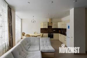 2-к квартира, посуточно, 62м2, 4/25 этаж