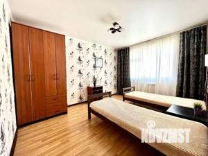 2-к квартира, посуточно, 55м2, 1/1 этаж