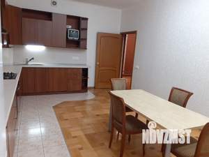 3-к квартира, на длительный срок, 126м2, 9/13 этаж