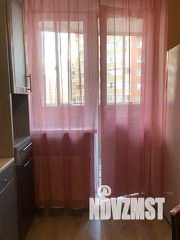 Студия квартира, посуточно, 45м2, 12/17 этаж
