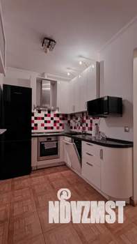 2-к квартира, посуточно, 42м2, 8/25 этаж