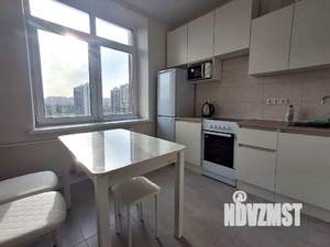 1-к квартира, посуточно, 40м2, 9/9 этаж