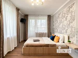 2-к квартира, посуточно, 45м2, 5/5 этаж
