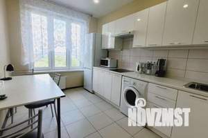 1-к квартира, посуточно, 37м2, 4/17 этаж