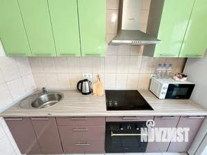 1-к квартира, посуточно, 38м2, 20/25 этаж