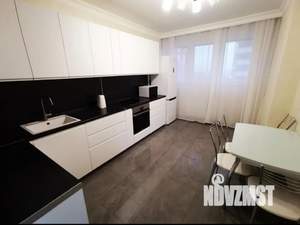 1-к квартира, посуточно, 39м2, 16/23 этаж
