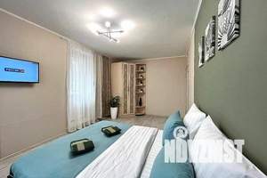 2-к квартира, посуточно, 55м2, 6/25 этаж