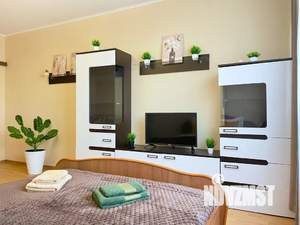1-к квартира, посуточно, 50м2, 18/23 этаж