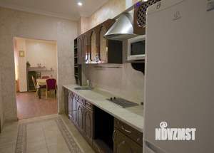 2-к квартира, посуточно, 70м2, 1/1 этаж