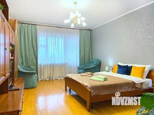 1-к квартира, посуточно, 65м2, 11/16 этаж